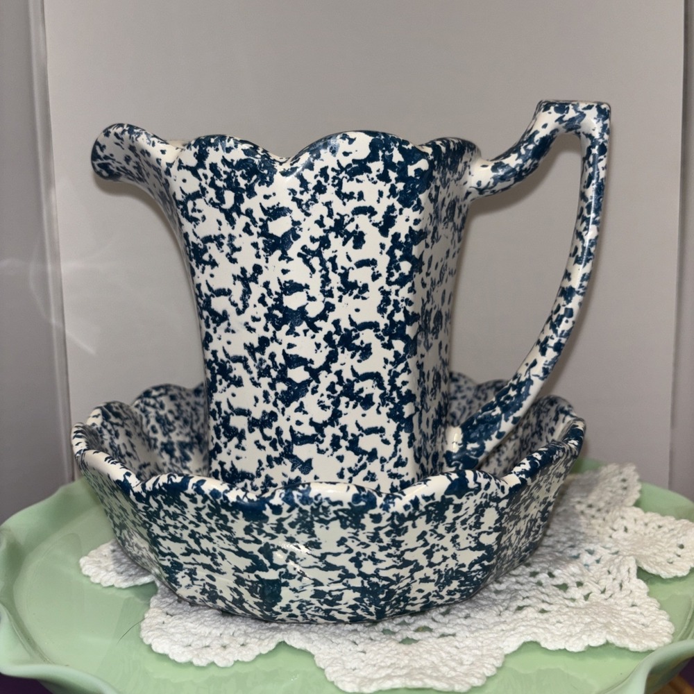 VINTAGE MCCOY BLUE & WHITE SPONGEWARE SPLATTER DESIGN BOWL & PITCHER